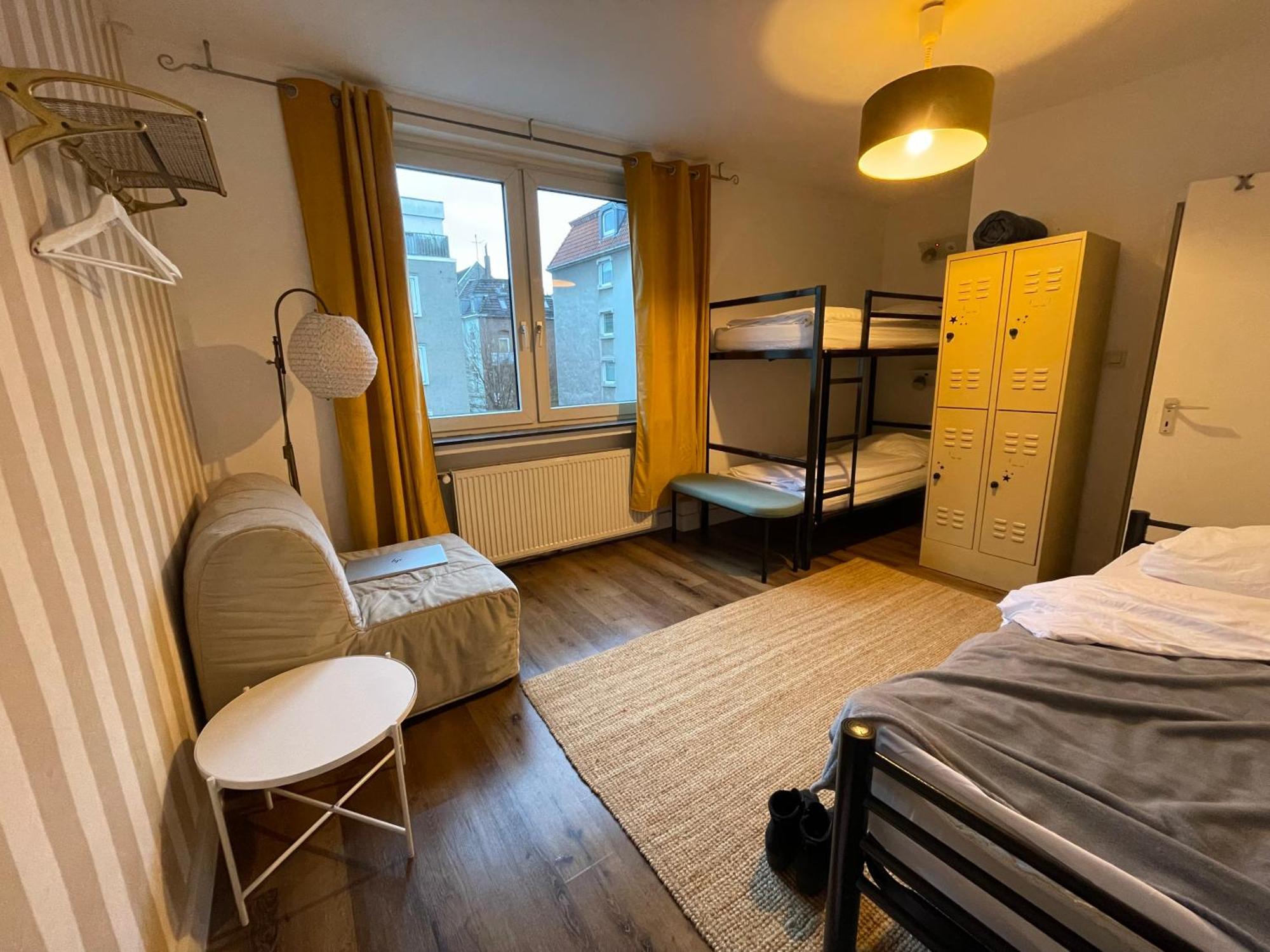 Weltempfaenger Backpacker Hostel Cologne Exterior photo